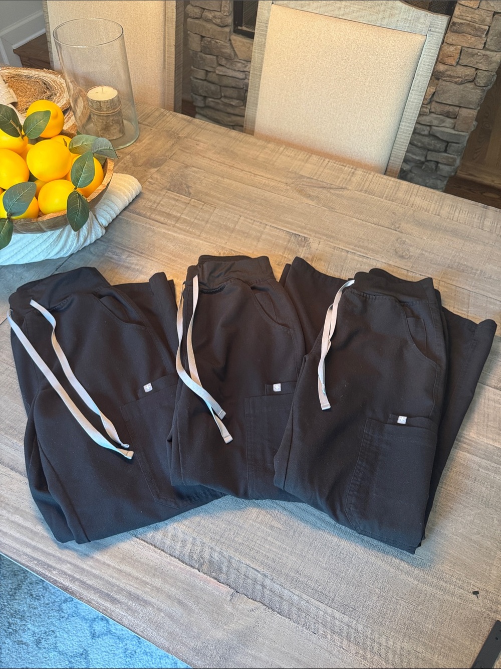 Bundle of Figs high waisted yola scrub pants in good condition!